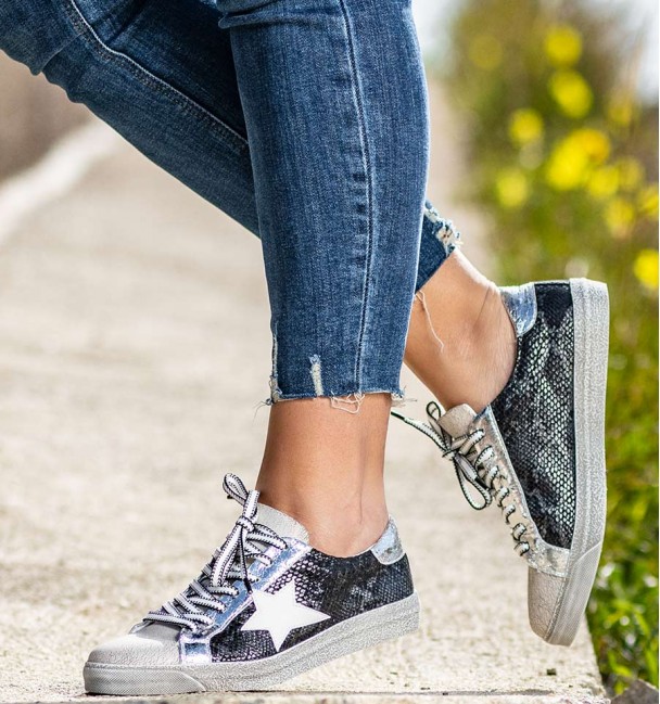 Sneakers Jump