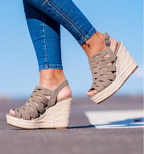 Alassio Taupe Heel Sandals
