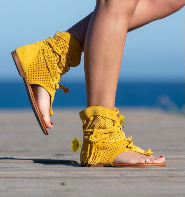 Botas Sandalias Nosara Amarela Botas Sandalias Nosara Amarela