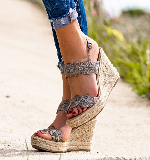 Cunhas do salto  Anae Chumbo