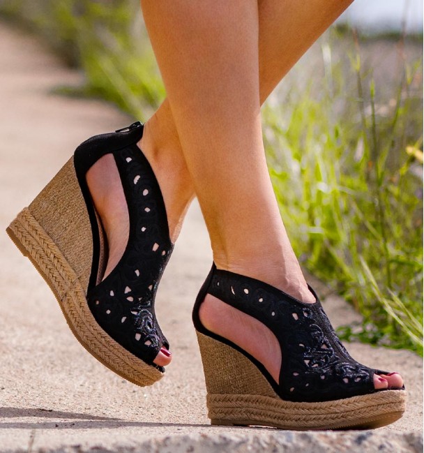 Bayama Black high  Wedges