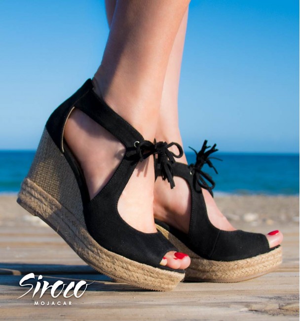 Cuñas Kamari Negro