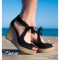 Kamari Black Wedges