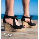 Kamari Black Wedges