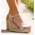 Silver Wedges Moni