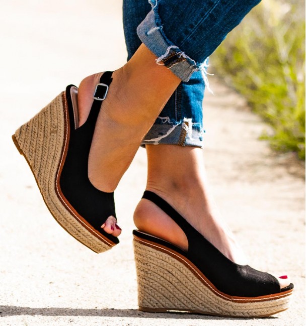 Black Wedges Neiva