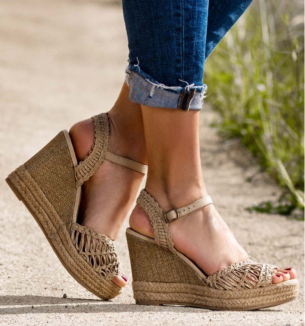 Zira Gold Wedges