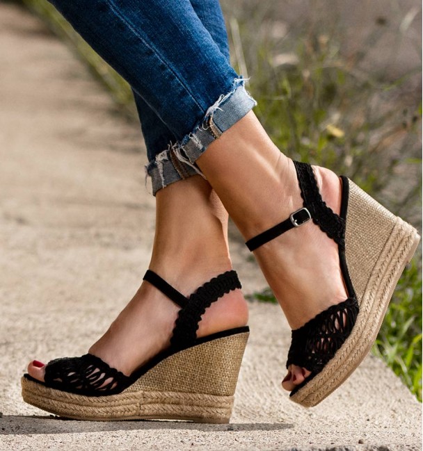 Zira Black Wedges
