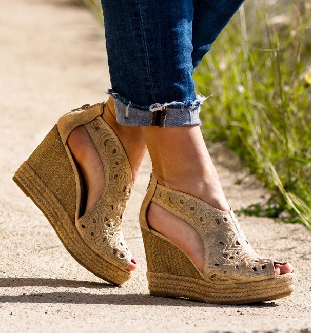 Bayama Gold Wedges