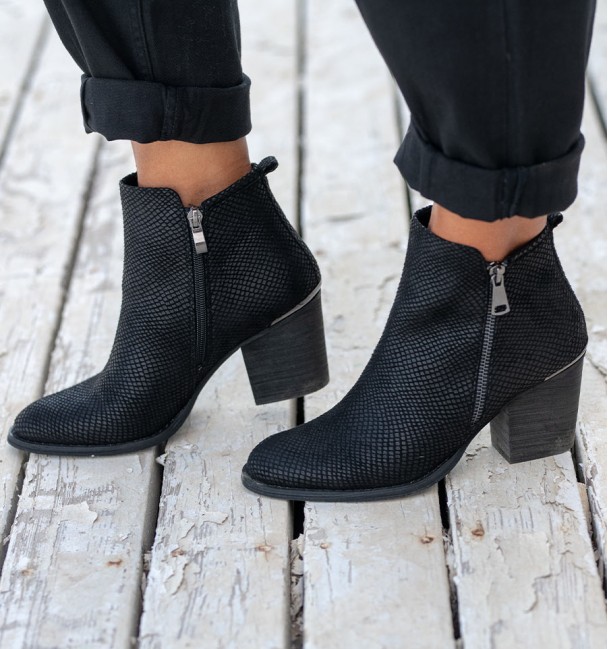Bistro Black Boots