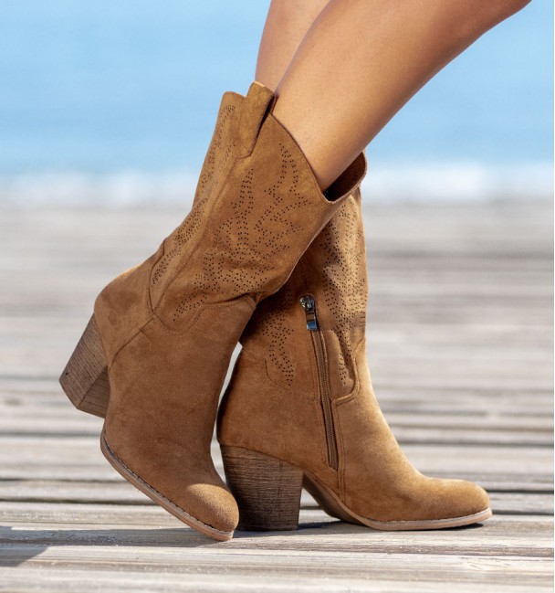 Camel Country Boots Wico