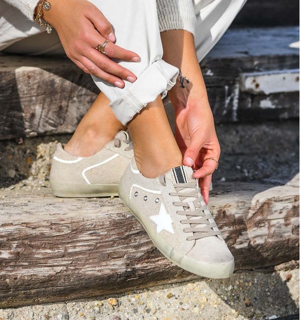 Natural Lyra Sneakers