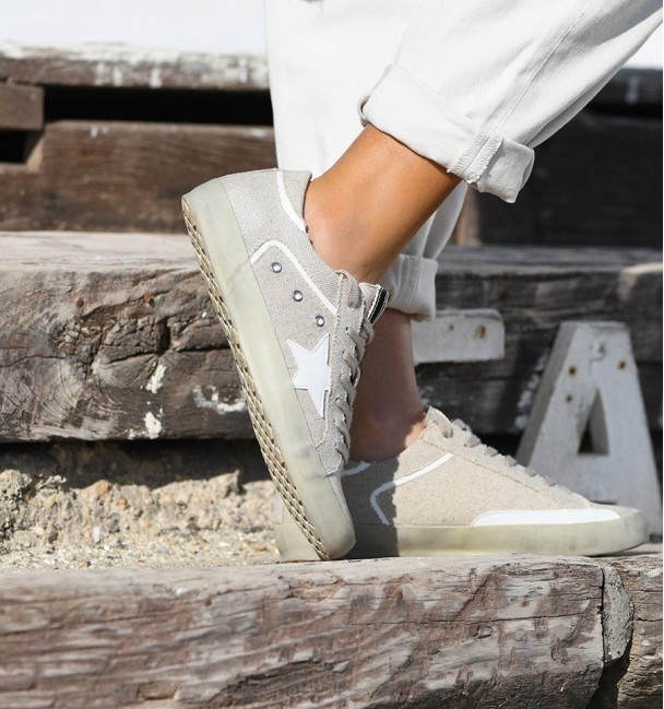 Natural Lyra Sneakers