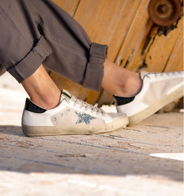 Sand Glitter Black Lyra Sneakers