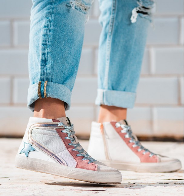 High Sand Pink Blue Sneakers Tabit High Sand Pink Blue Sneakers Tabit