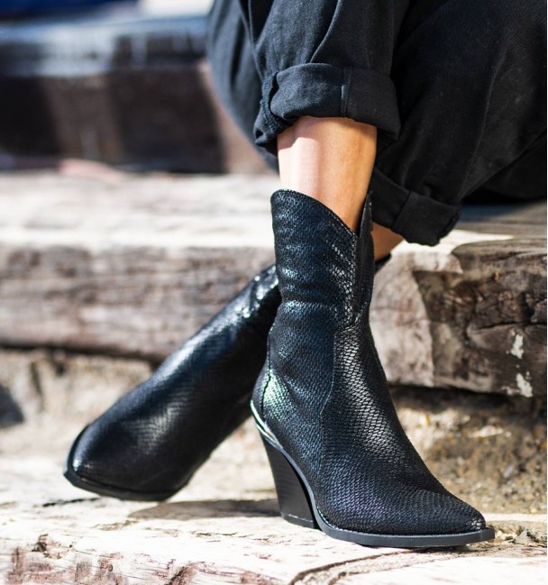 Cloister Black Ankle Boots Cloister Black Ankle Boots