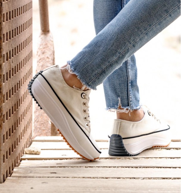 White Sneakers Caddy