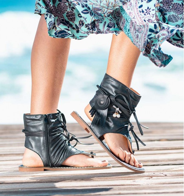 Botas Sandalias Bermudas Negro