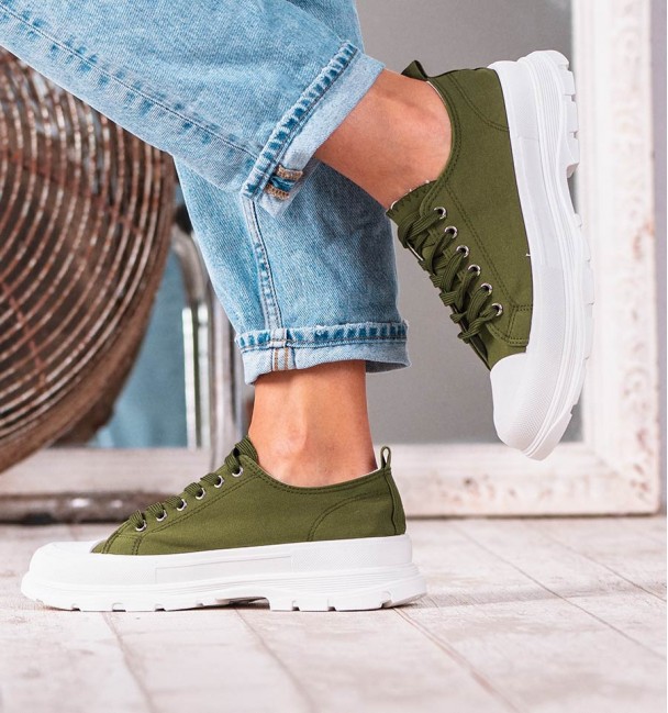 GREEN Q TRAINERS MON