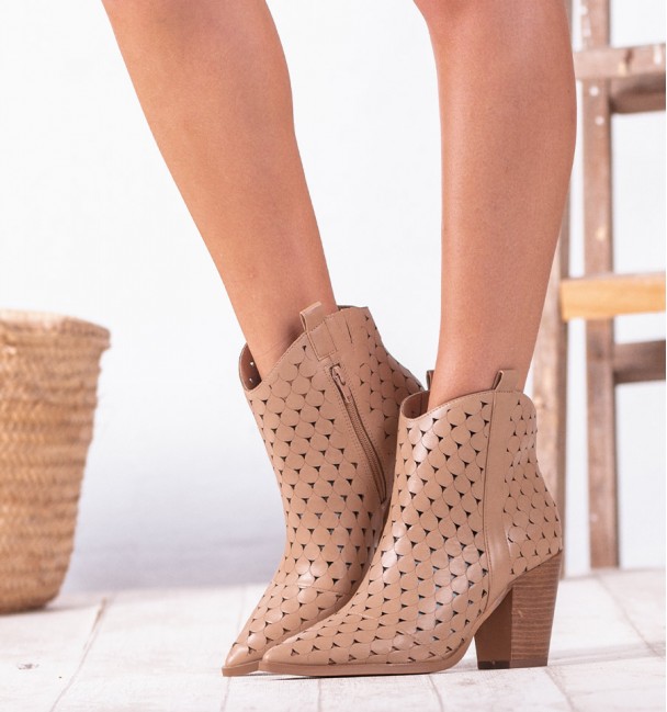 Retto Camel Ankle Boots Retto Camel Ankle Boots