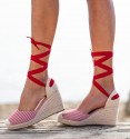 red striped esparto wedges point