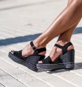 Sandalias Cuña con Plataforma Negras talón