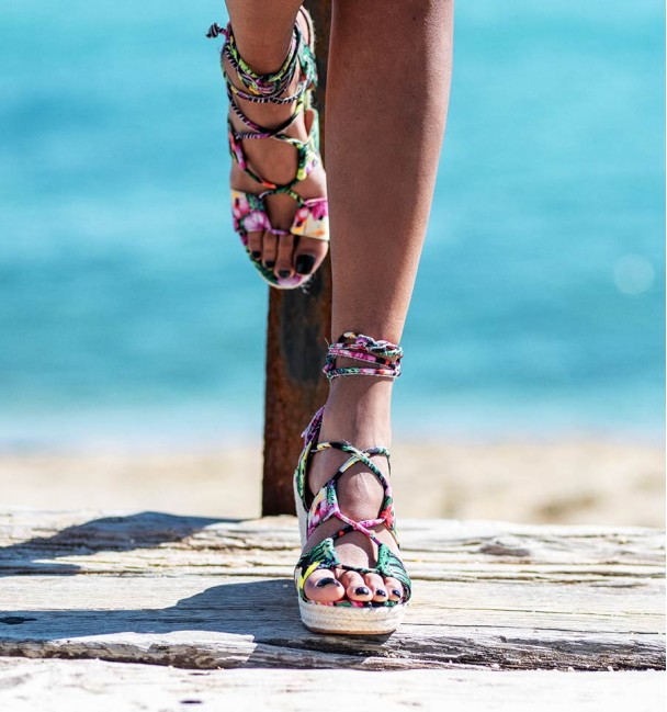 Hawaii esparto wedges sandals front