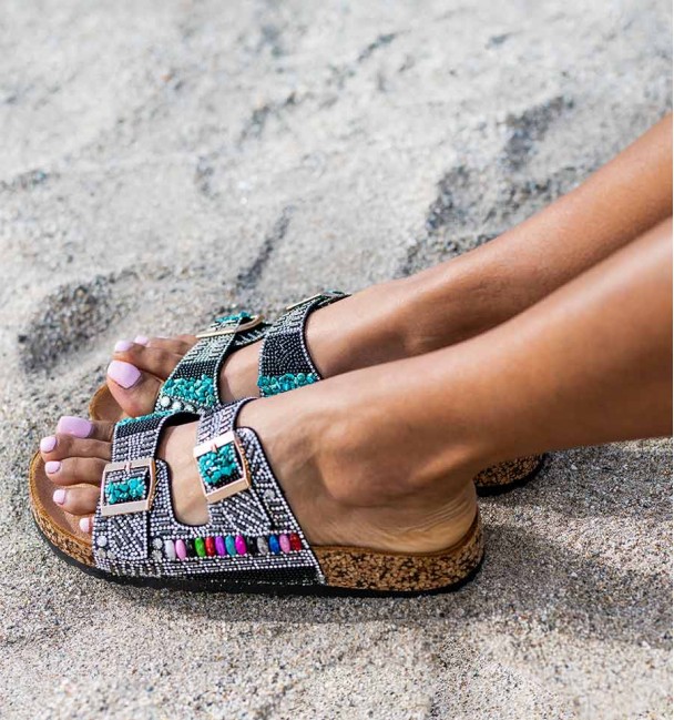 Lo encontré datos llevar a cabo Las más coloridas sandalias bio boho chic.