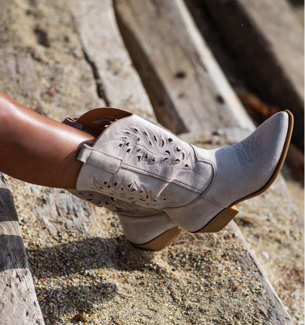 Bota cowboy baja beige lateral