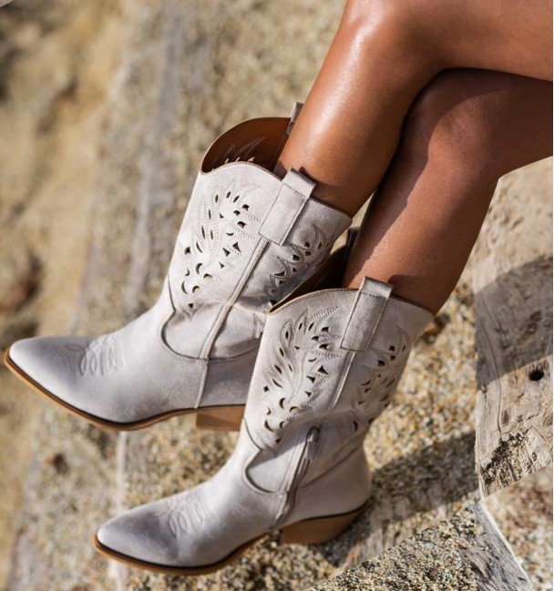 Bota baixa cowboy beige