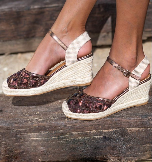 Cunhas de esparto marrom