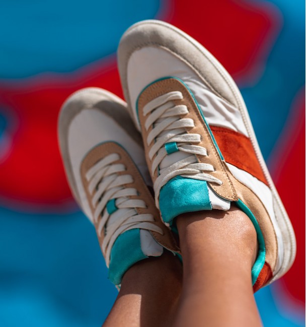 Tênis retrô feminino