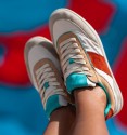 Women's retro trainers