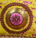 Bolsa de ombro com franjas verde y oro  zoom 