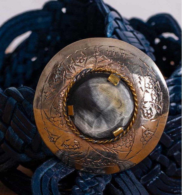 Braided leather belt buckle