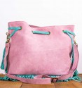 Bolso boho flecos rosa espalda