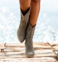 Cowboy boots with stamped cane and heel, dark green color