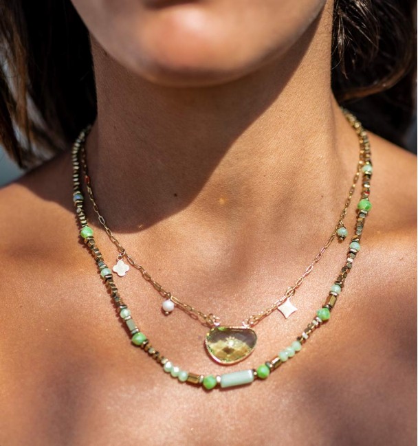 Collar de acero doble verde