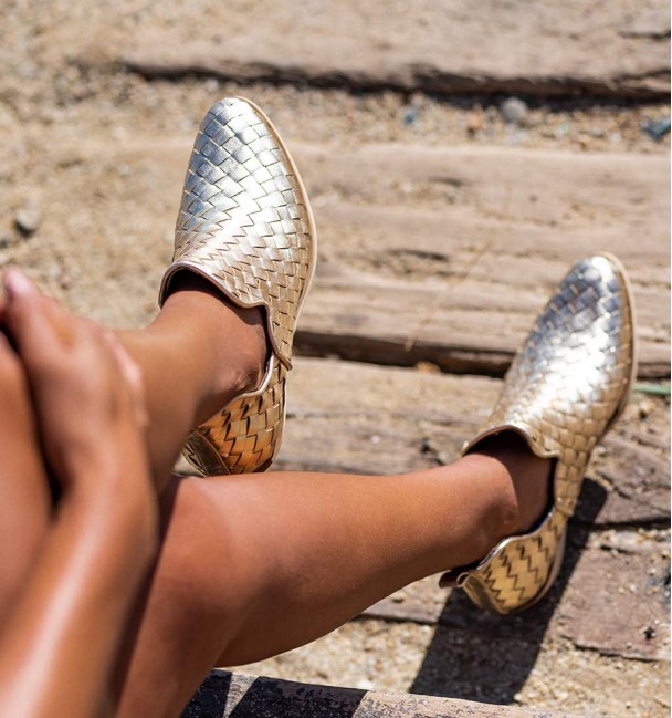 Bota trançada dourada Bota trançada dourada