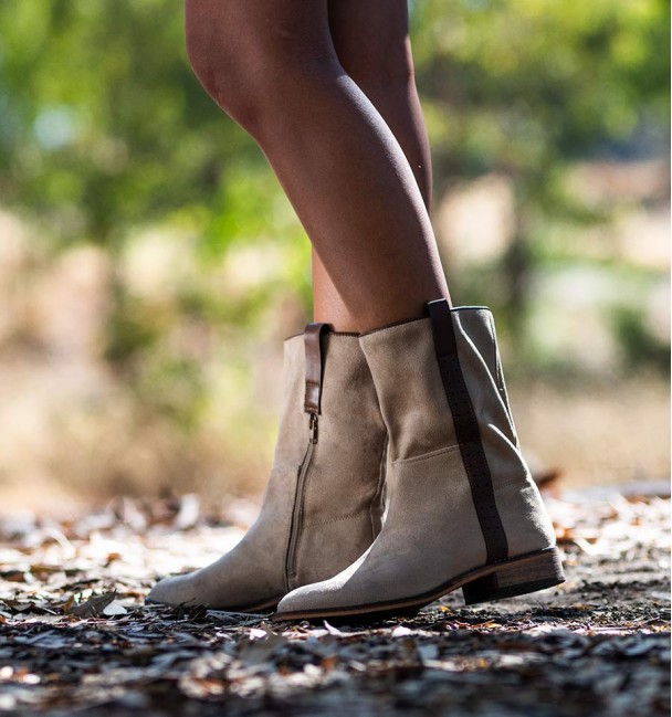 Botas camperas beige Camino