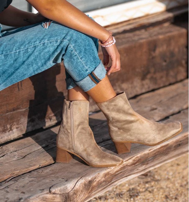 Santander beige ankle boots with heel