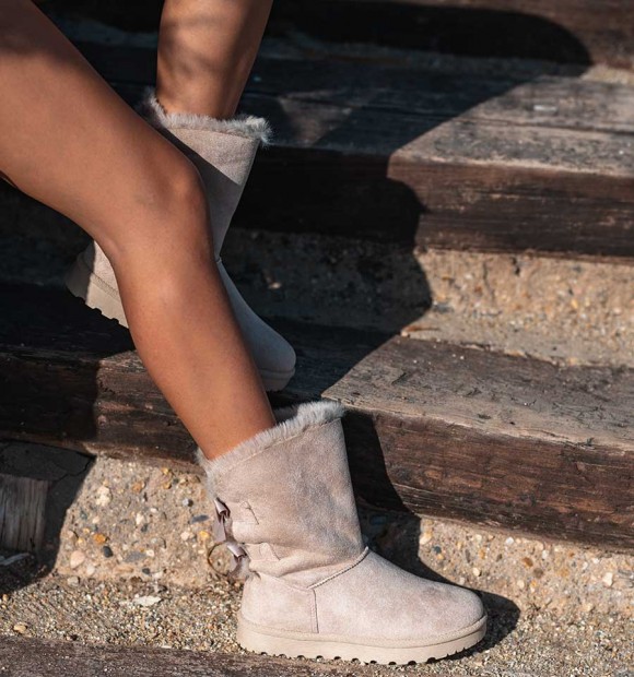 Beige australian ankle boots with laces 2