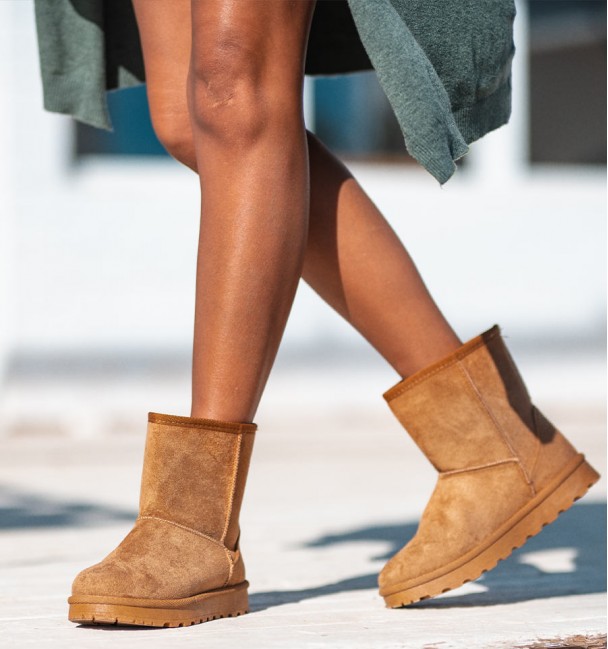 Brown australian boots low leg Granada