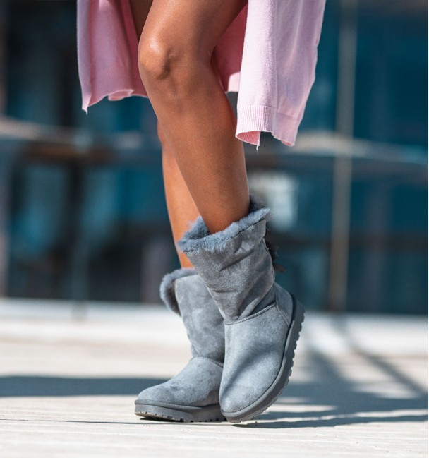 Botas australianas cinzento com laços