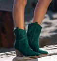 Green cowboy boots Terra