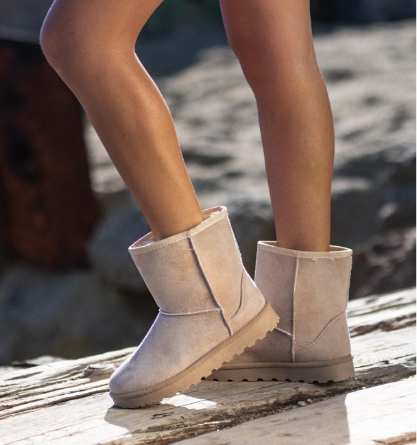 Beige australian boots low leg Granada