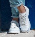 Berlin thick-soled trainers white