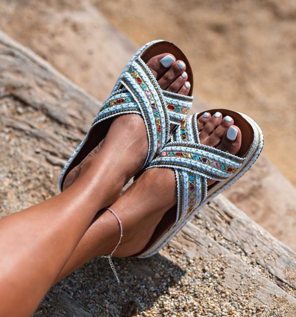 White sandals Guaruia