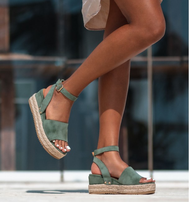 Green yute platform with bracelet Green yute platform with bracelet