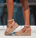 Beige yute platform with bracelet